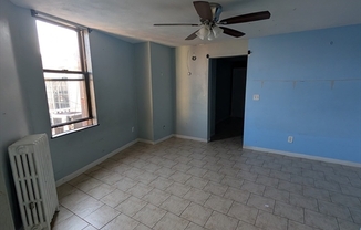 1 bed, 1 bath, 600 sqft, $2,000, Unit 2D