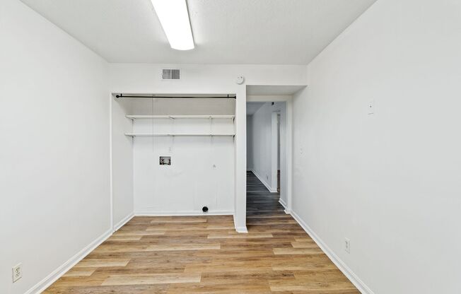 2 beds, 1 bath, 900 sqft, $1,029, Unit 4209-4