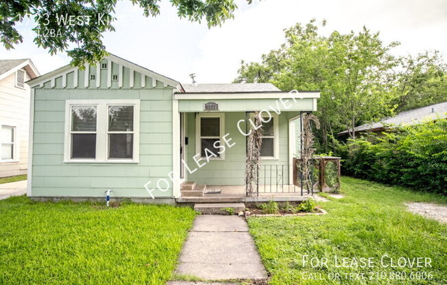 1723 W KINGS HWY