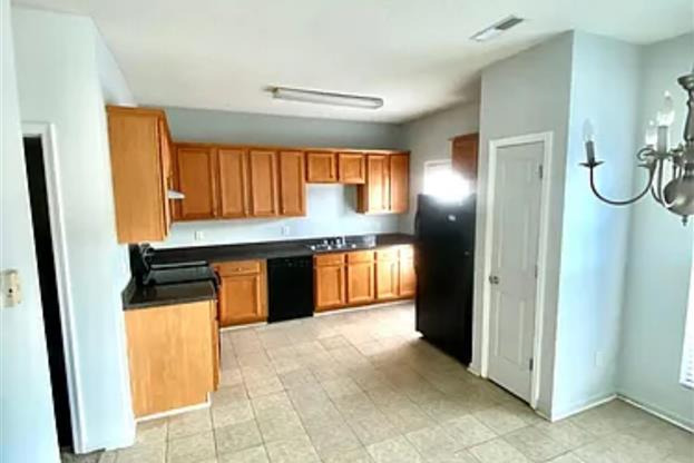 4554 PARKVIEW SQ