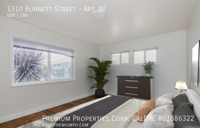 1310 BURNETT ST