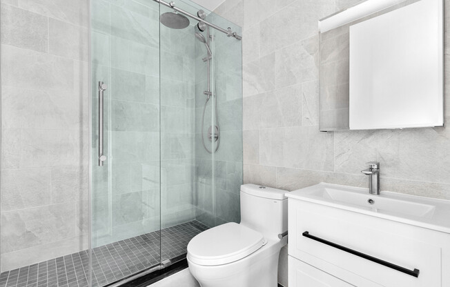 1 bed, 1 bath, 849 sqft, $5,300, Unit 26G