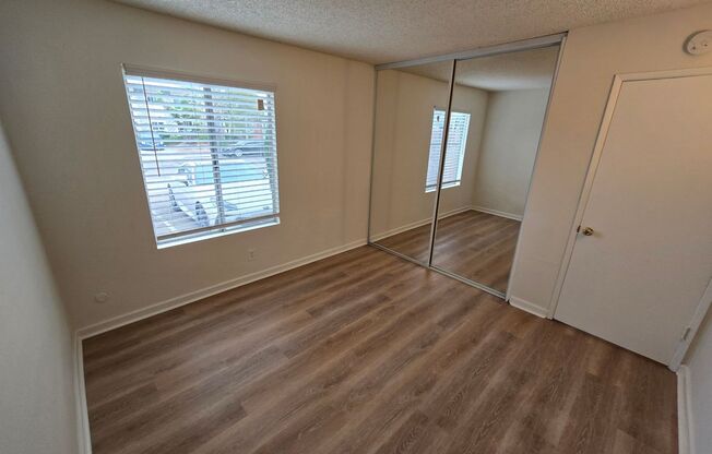 2 beds, 1 bath, $2,250, Unit 01