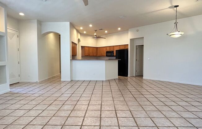 Gated Community - Golf Course Lot - 3 Bed 2 Bath