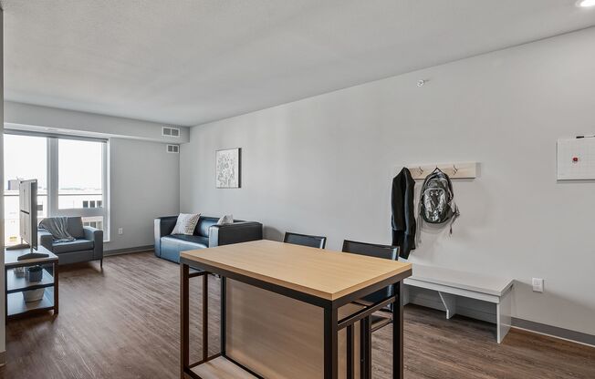 4 beds, 2 baths, 1,192 sqft, $3,260, Unit 307