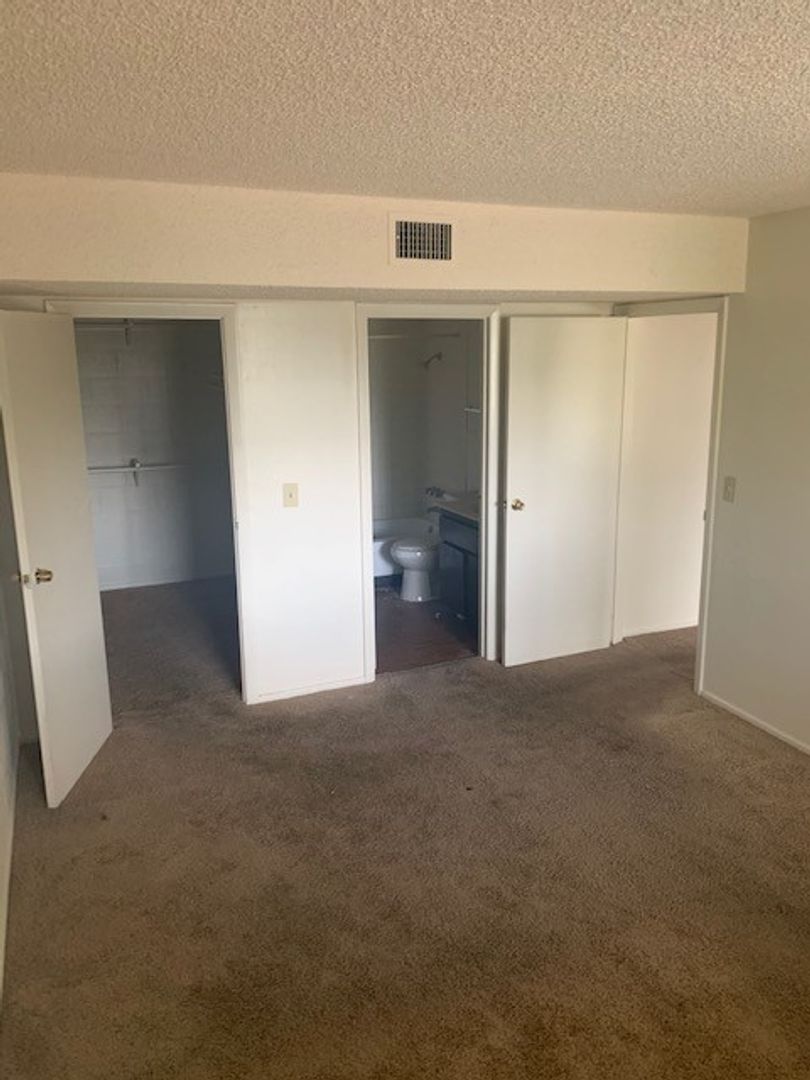 1 Bedroom Condo In Central Las Vegas