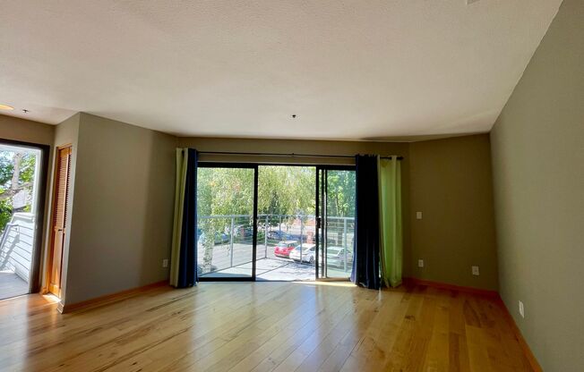 Great NW 1 Bedroom 1 Bath Loft Condo - W/D, Assigned Parking, Community Pool!