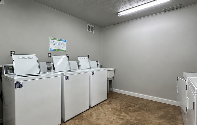 1 bed, 1 bath, 650 sqft, $1,053, Unit Willoway-12