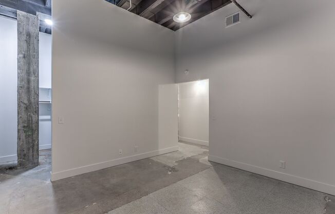 1 bed, 1 bath, 1,047 sqft, $1,550, Unit A313