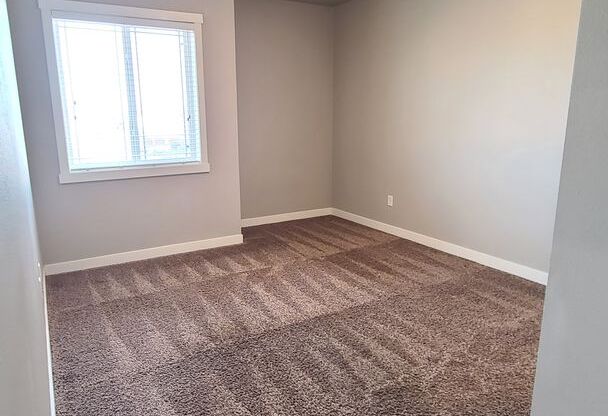 2 beds, 2 baths, $1,725, Unit 203