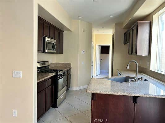 3 beds, 3 baths, 1,724 sqft, $3,500