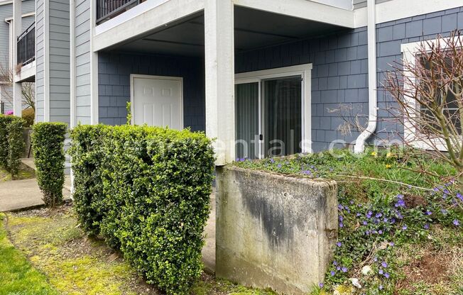 2 beds, 2 baths, 1,050 sqft, $1,725, Unit 1421-104