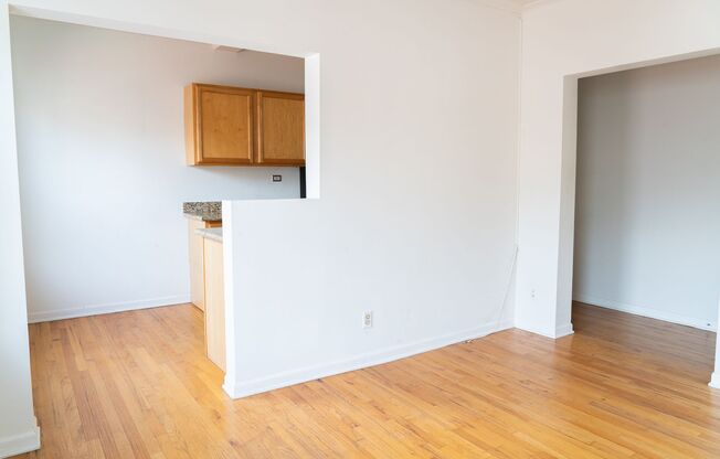 1 bed, 1 bath, 450 sqft, $1,595, Unit 4715-15N