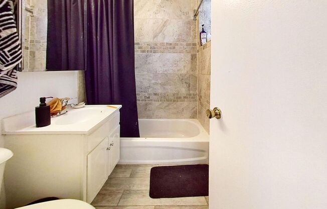 1 bed, 1 bath, 810 sqft, $2,475, Unit 1307 3A