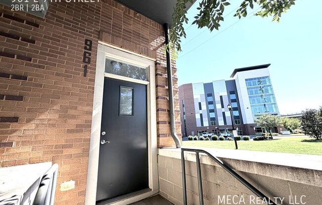 961 E 7 ST