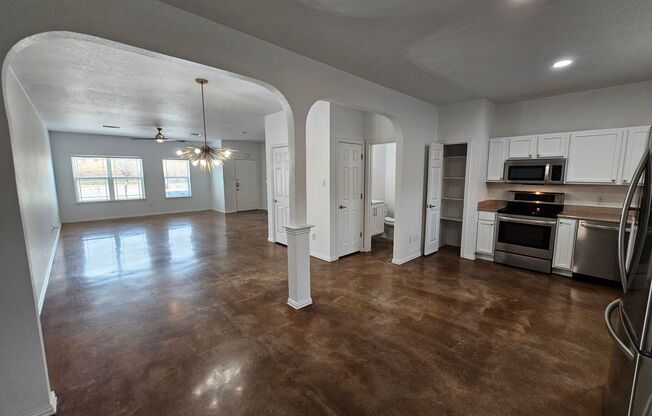 Ready for immediate move in! Move-in Special: $500 off your second month’s rent