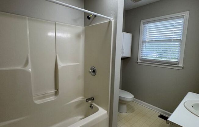 2 beds, 2 baths, $1,185