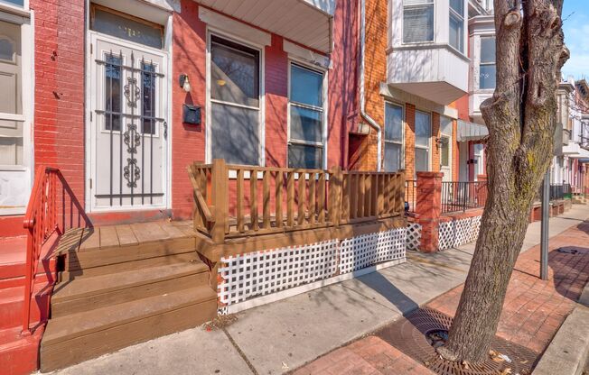 Large Four Bedroom In York!