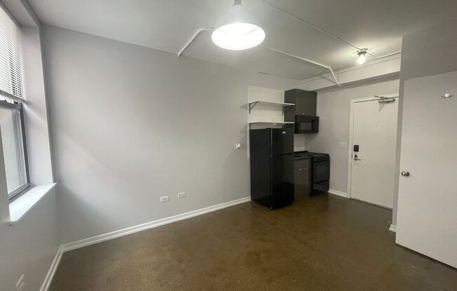 Studio, 1 bath, $1,225, Unit 226