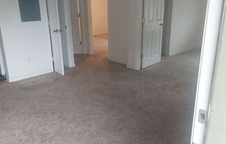 2 beds, 1 bath, $1,400, Unit APARTMENT 201