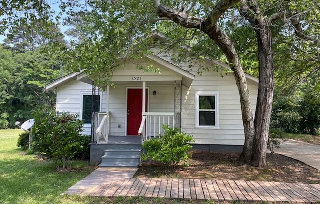 Adorably Remodeled and Ready for Move In!