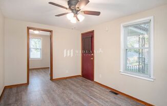 2 beds, 1 bath, $1,200