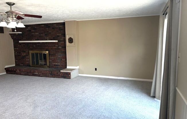 3 beds, 1.5 baths, $1,550