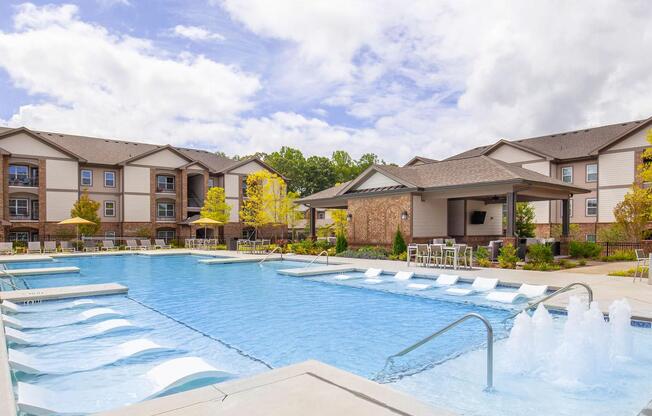 Gorgeous, resort-style One White Oak swimming pool on a sunny day in Cumming, GA rentals