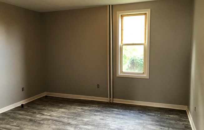 Carnegie - 2 BR First Floor Apartment, Laminate Floors, Utilities Included