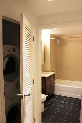 Studio, 1 bath, $3,350, Unit 4B
