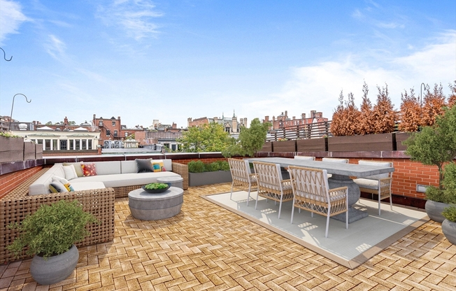 330 NEWBURY ST