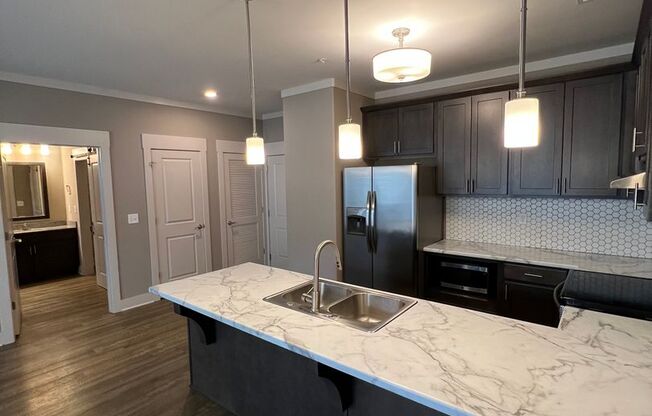 1 bed, 1 bath, 798 sqft, $905, Unit 101