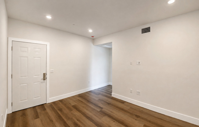 1 bed, 1 bath, 615 sqft, $2,450, Unit 502