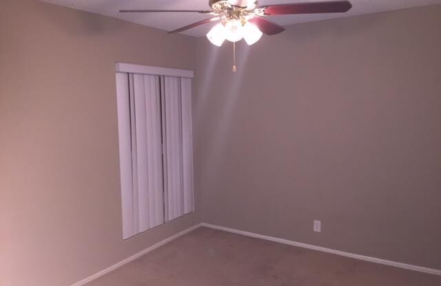 2 beds, 1 bath, $2,595, Unit 12