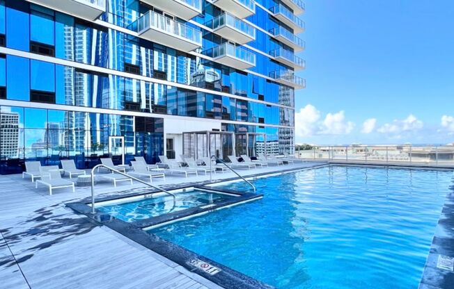2 beds, 2 baths, $4,700
