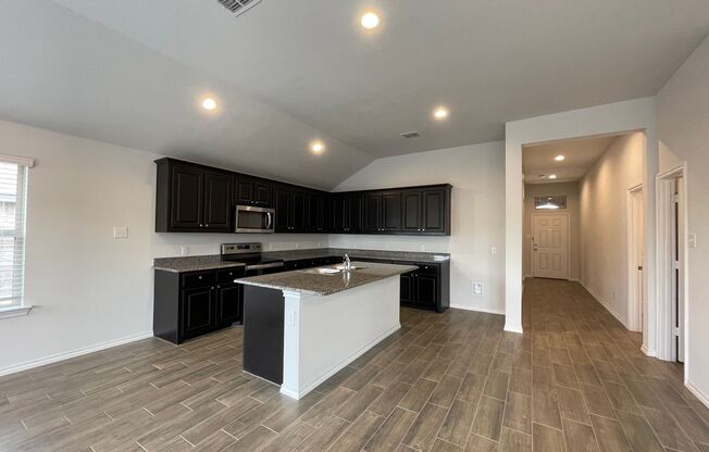 Gorgeous New Construction Home for rent in Fort Worth!