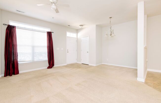 Nice and Spacious 3 Bedroom, 2.5 Bathroom Townhome in East Raleigh!