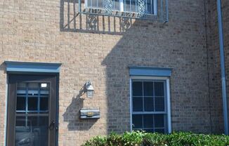 323 Vineyard Park Court