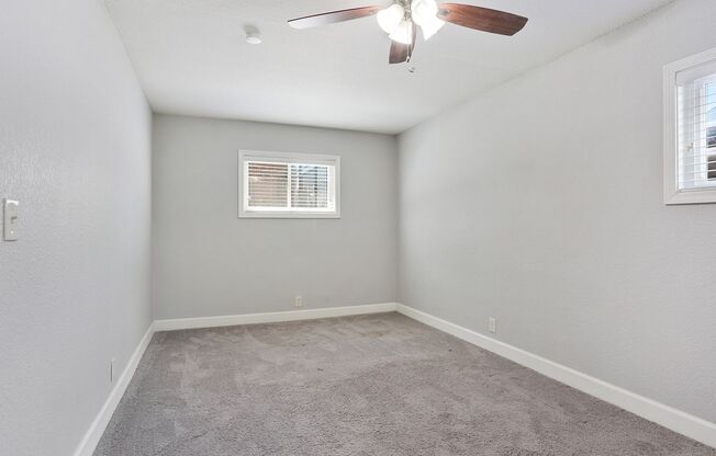 2 beds, 1 bath, 825 sqft, $1,015, Unit 3902 #01