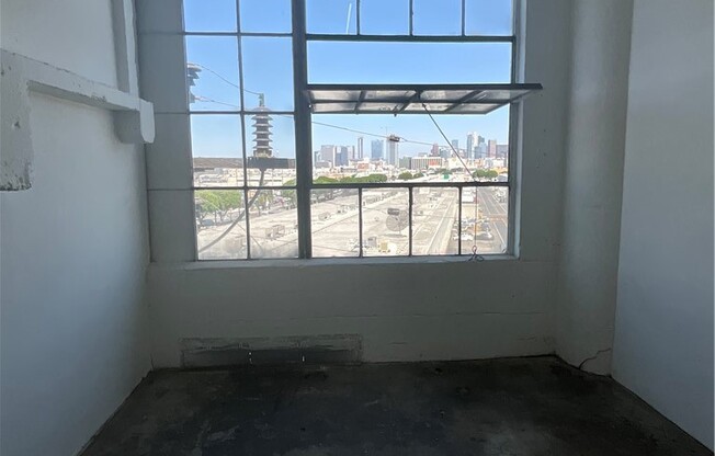 Studio, 850 sqft, $1,200, Unit 504