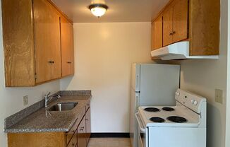 2 beds, 1 bath, $2,445, Unit 05