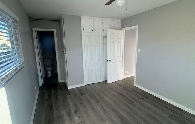 218 Chicago in Beautiful Huntington Beach!