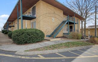 Two Bedroom Condo, First Floor, across from Madison Park with stackable washer/dryer!