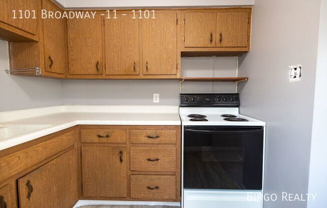 1 bed, 1 bath, 660 sqft, $800