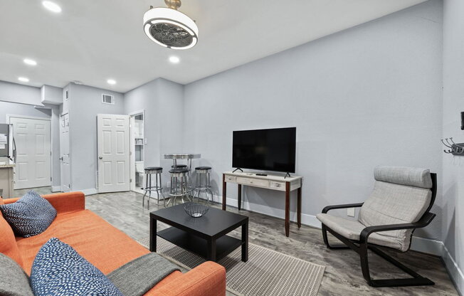 1 bed, 1 bath, 585 sqft, $1,300, Unit 1