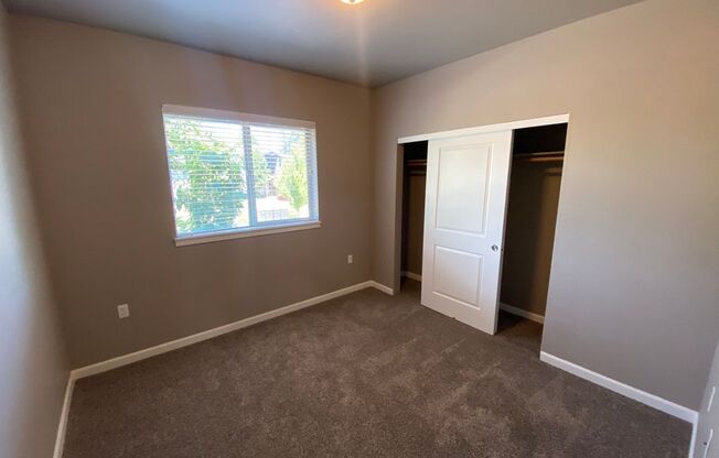 3 beds, 2 baths, 1,127 sqft, $1,790, Unit 207