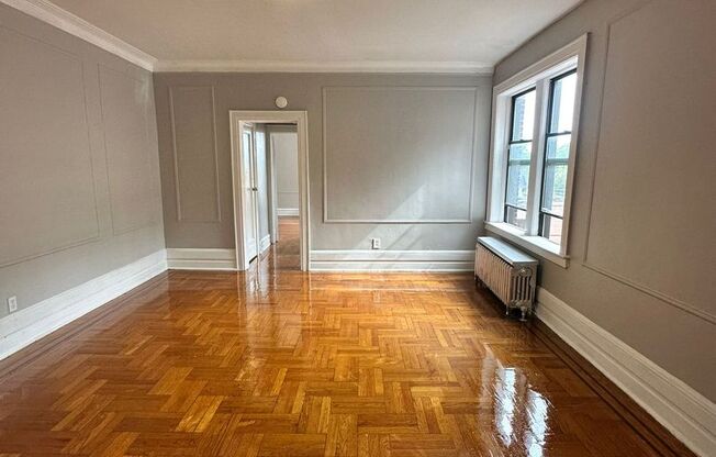 1 bed, 1 bath, 750 sqft, $1,595, Unit APT 410
