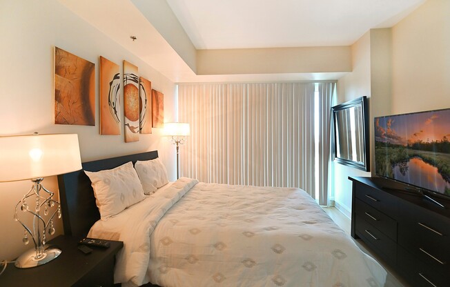 2 beds, 2 baths, $2,895