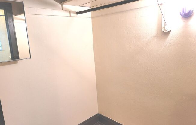 Studio, 1 bath, $775, Unit 109