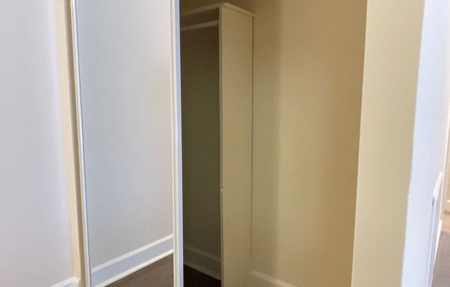 1 bed, 1 bath, 745 sqft, $1,550, Unit 14233 #A1